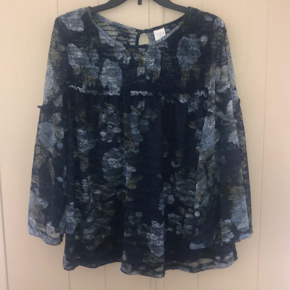 NWOT Sz L Time and True lace top